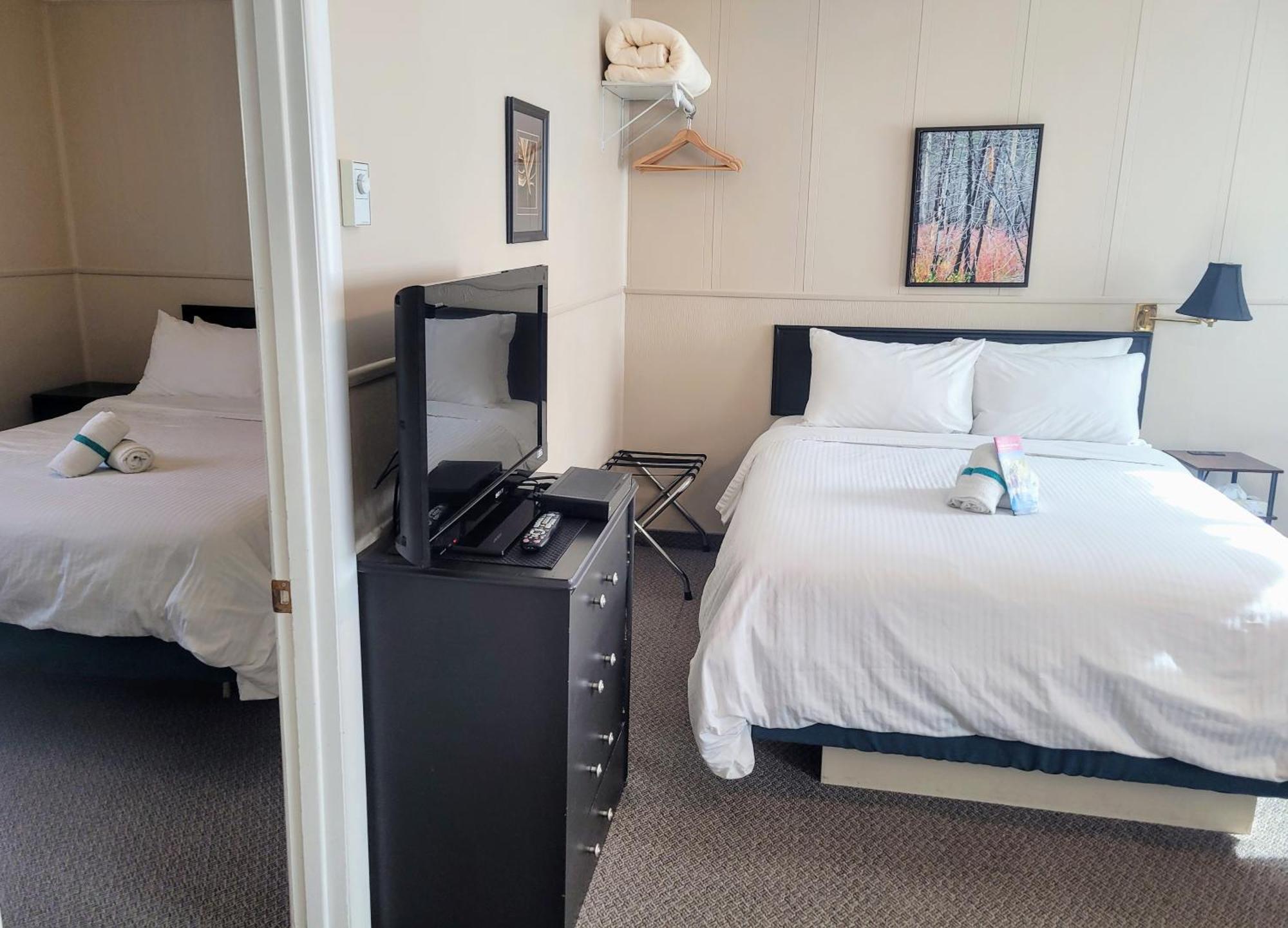 Lido Motel Radium Hot Springs Ngoại thất bức ảnh